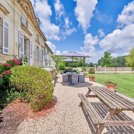 Propriete Viticole Avec Piscine Pres De St-emilion